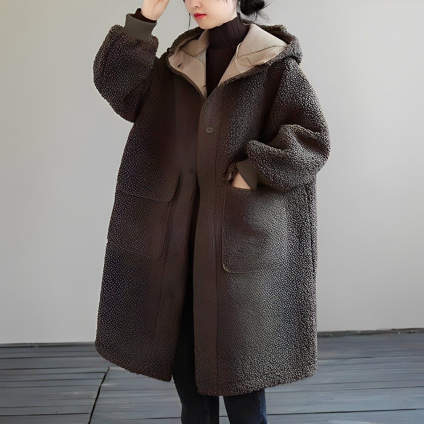 Nydia - Caldo cappotto di lana con cappuccio per donne