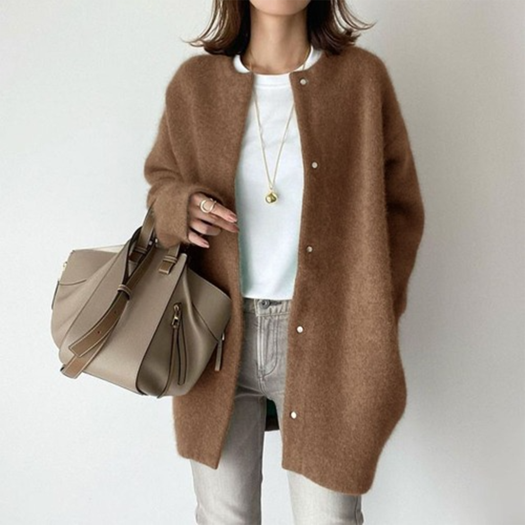 Aeryn – Cardigan Leggero per una Fiducia Senza Sforzo