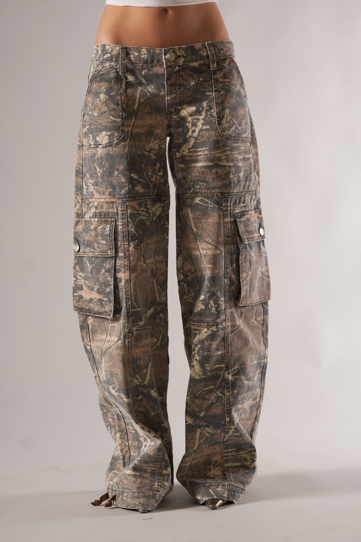 Odette – Pantaloni cargo unisex mimetici