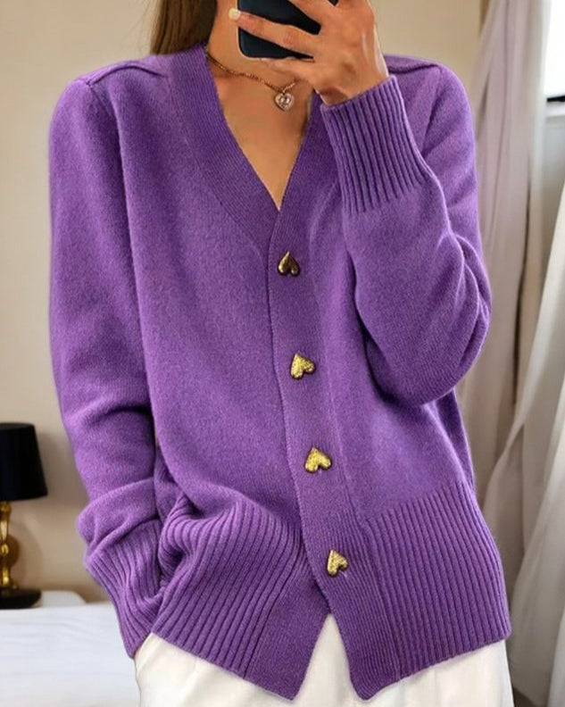 Rihanna - Cardigan con Bottoni a Cuore e Comfort