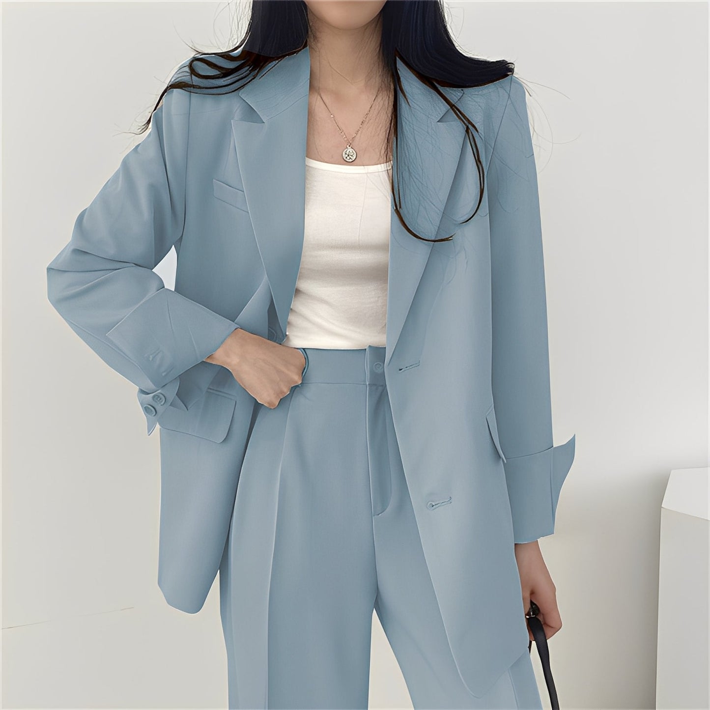 Alethea - Elegante set di blazer morbido e pantaloni per donne