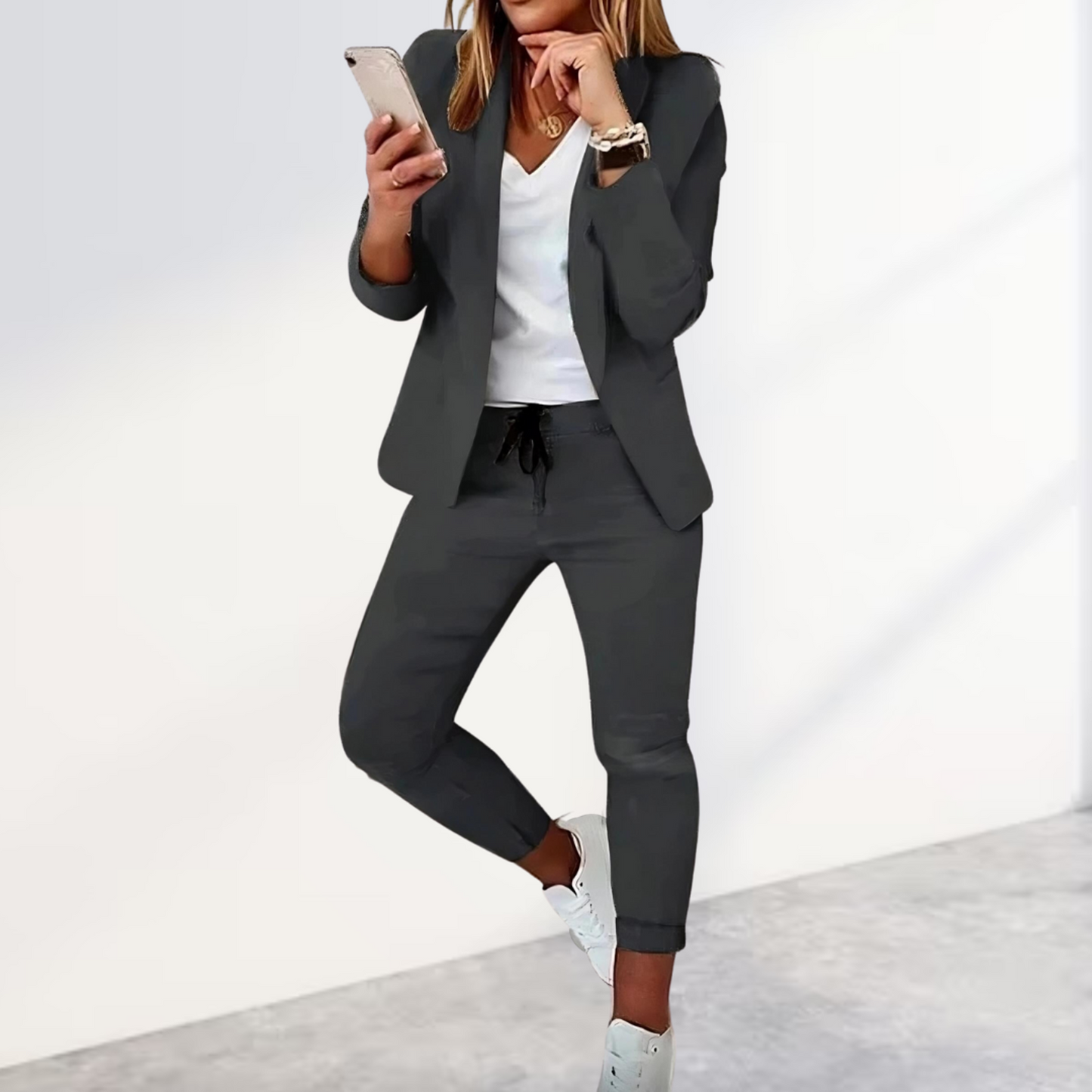 Amélie – Elegante Blazer e Pantaloni Abbinati