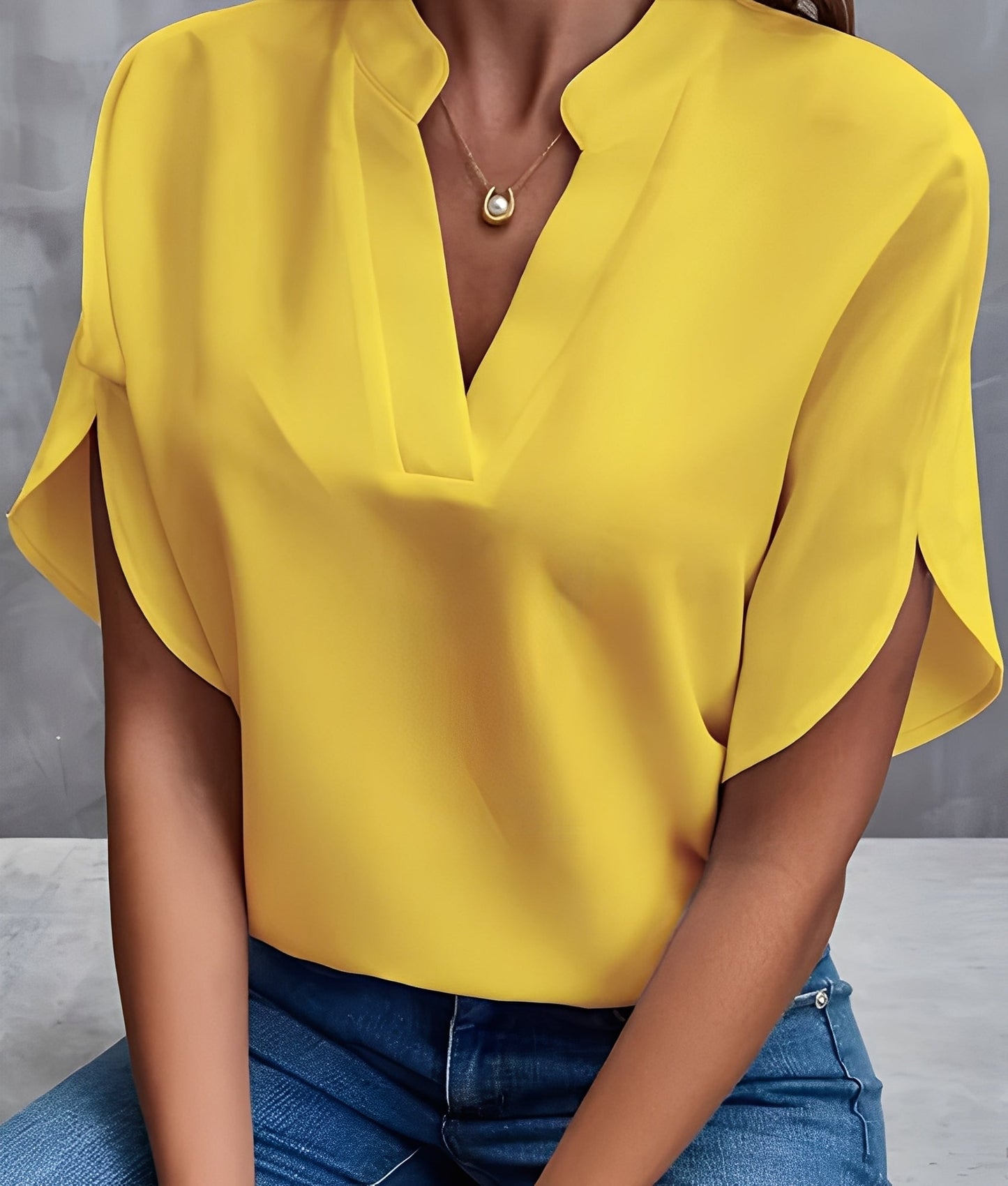 Chantelle - Blusa semplice con collo a V per donne
