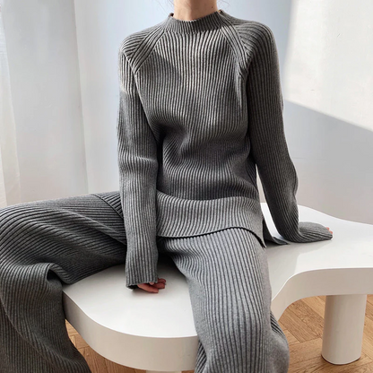 Elisa – Set in Maglia a Due Pezzi