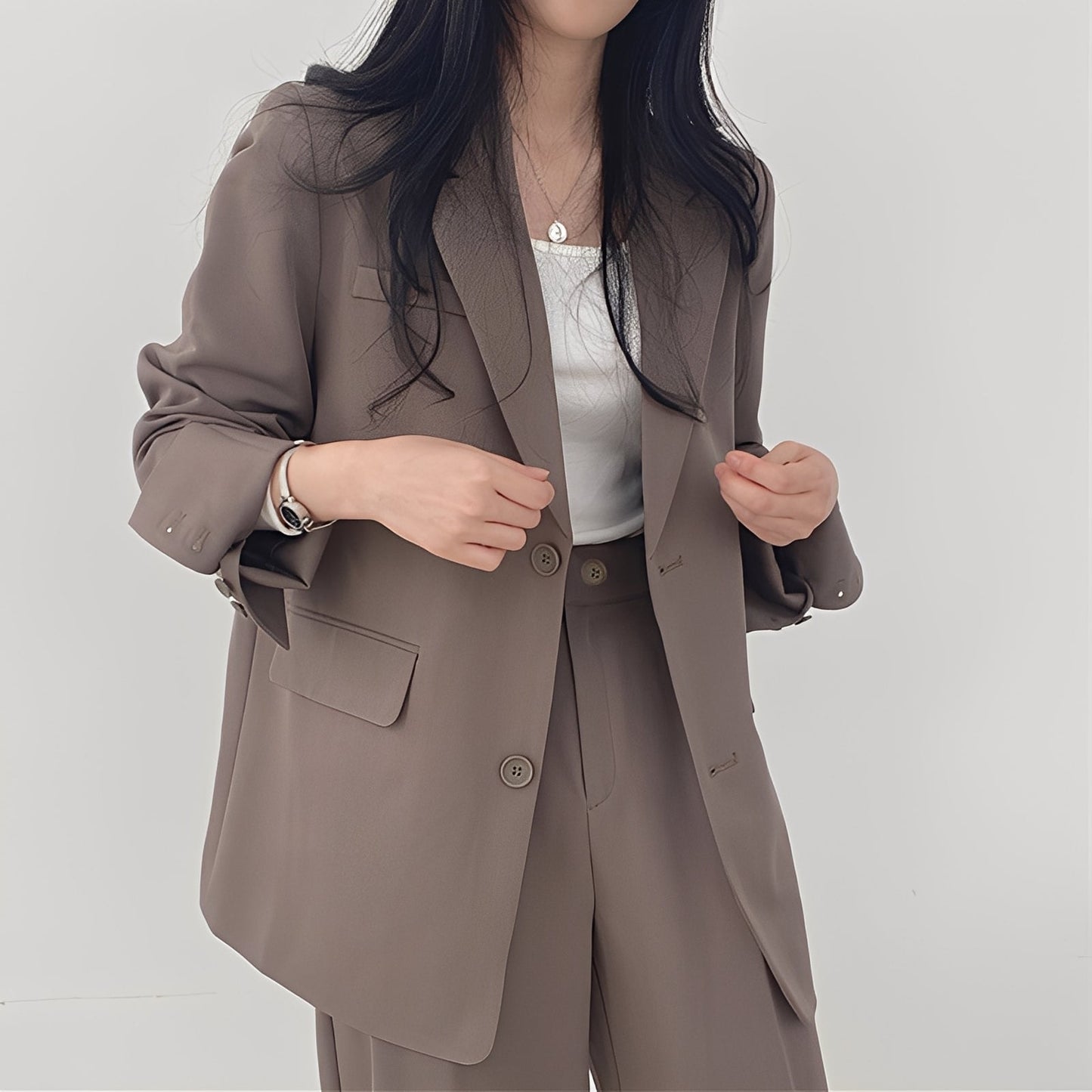 Alethea - Elegante set di blazer morbido e pantaloni per donne
