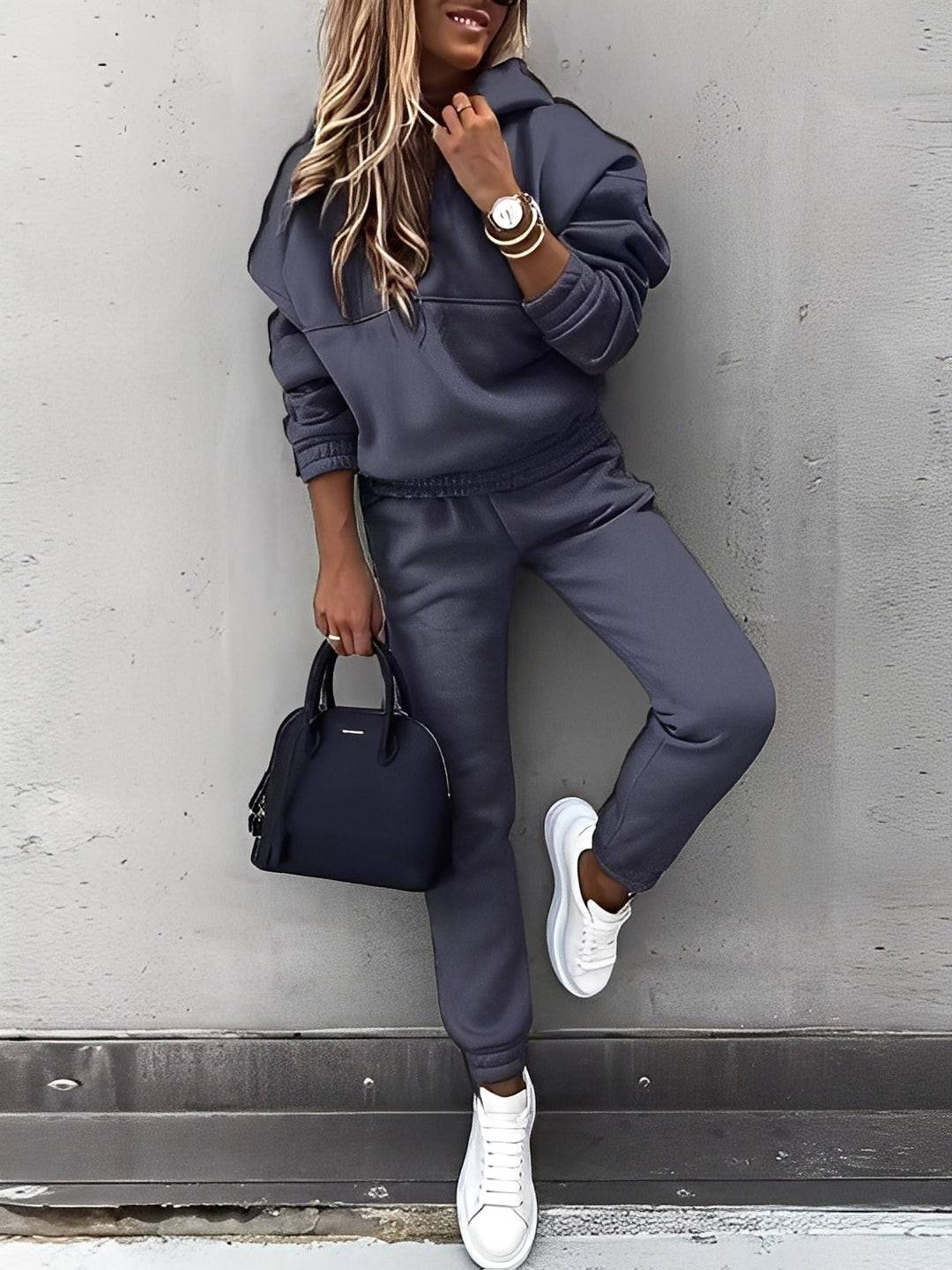 Dianna - Set da jogging elegante con cappuccio per donne