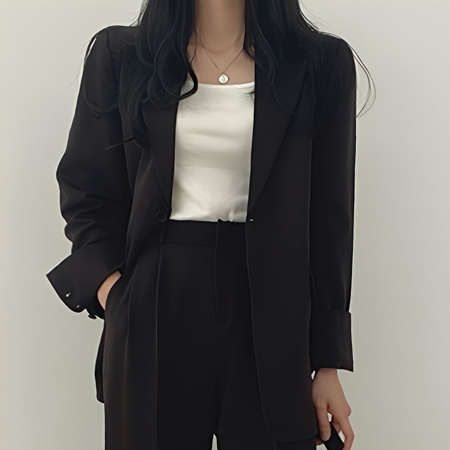 Alethea - Elegante set di blazer morbido e pantaloni per donne