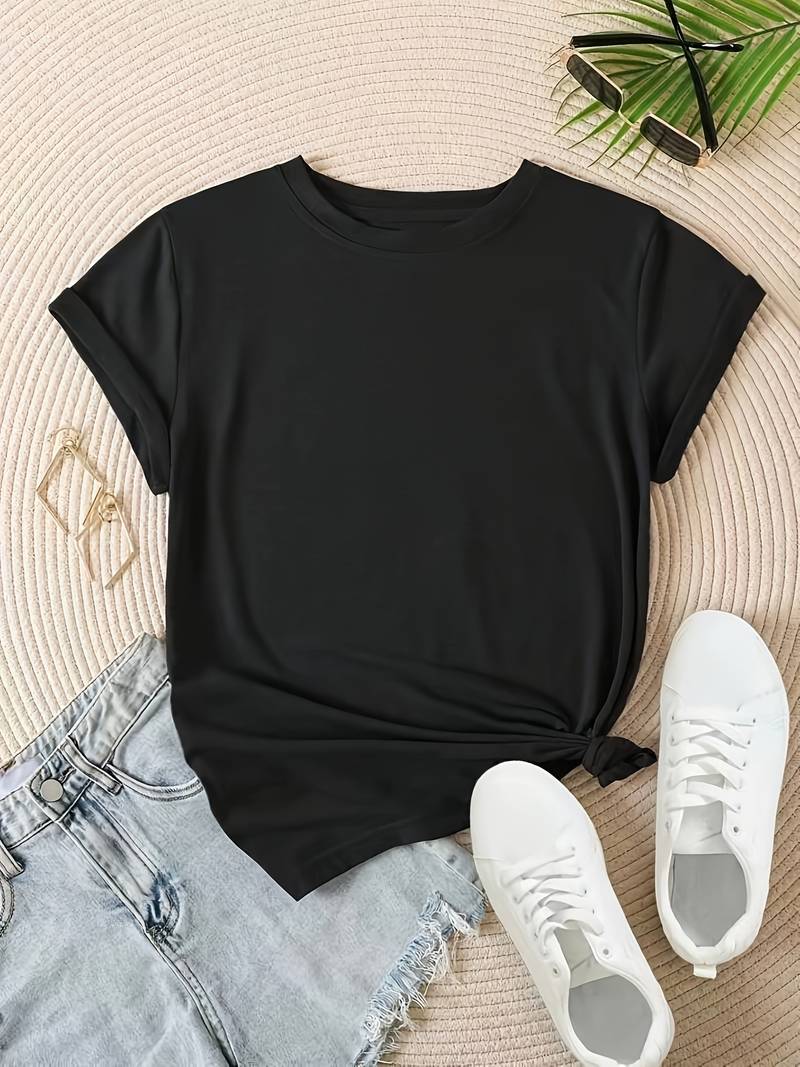 Nora – T-shirt Minimalista dal Design Moderno