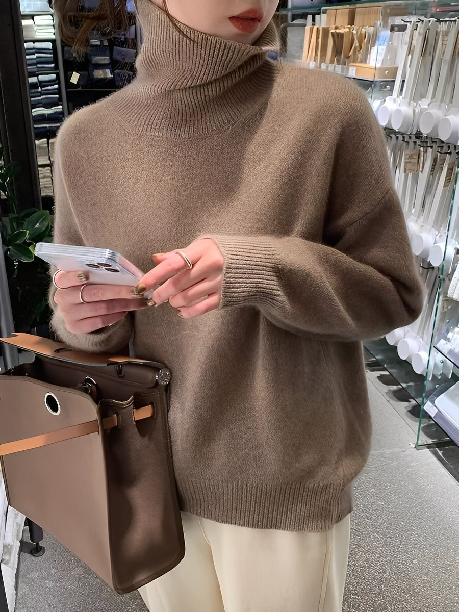 Adrienne - Raffinato pullover a collo alto in cashmere con vestibilità comoda