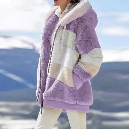 Alice – Giacca con cappuccio in morbido tweed con fodera in lana