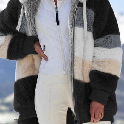 Alice – Giacca con cappuccio in morbido tweed con fodera in lana