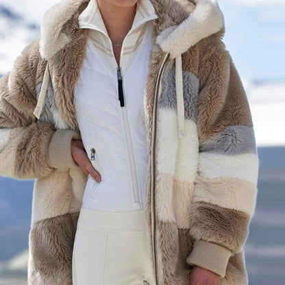 Alice – Giacca con cappuccio in morbido tweed con fodera in lana