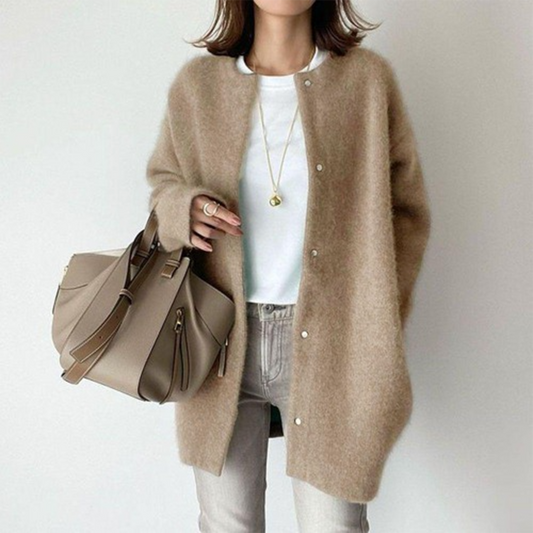 Aeryn – Cardigan Leggero per una Fiducia Senza Sforzo