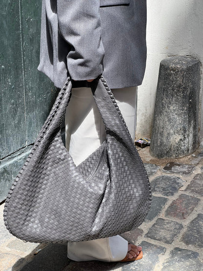 Borsa Intrecciata Trendy – Eleganza Stile per Ogni Giorno