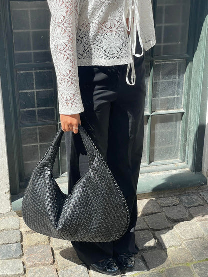 Borsa Intrecciata Trendy – Eleganza Stile per Ogni Giorno