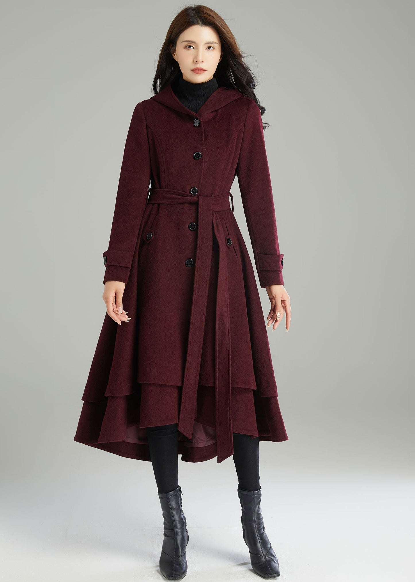 Cappotto in Lana con Cappuccio – Elegante e Caldo