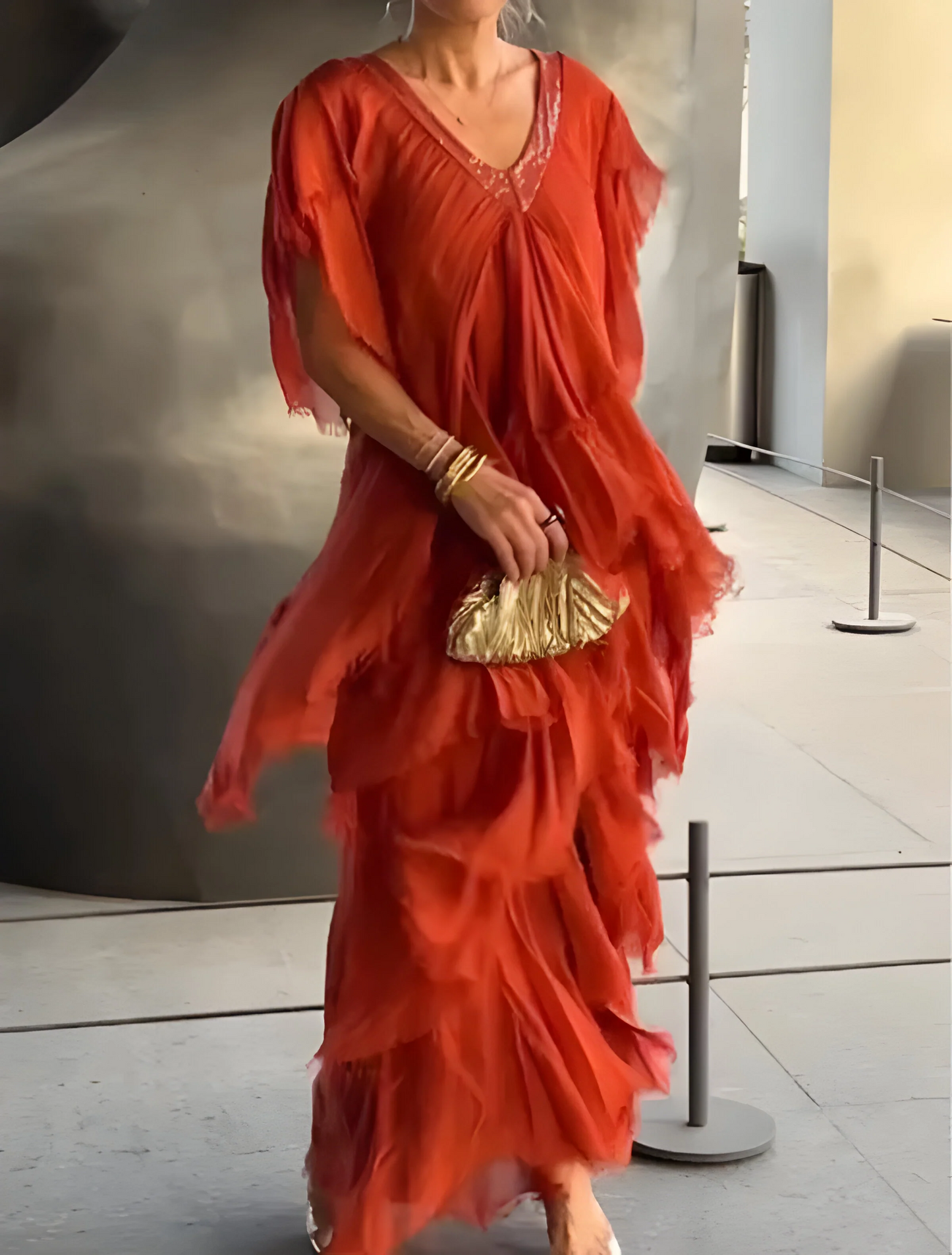 Riza - Abito Plissettato con Scollo a V e Fluttuante