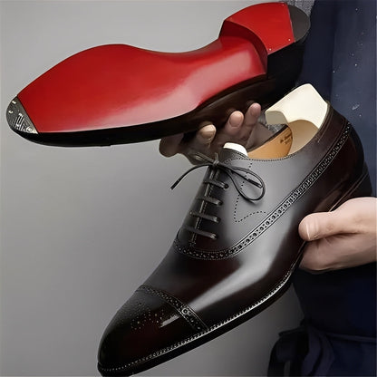 Fulton - Scarpe formali moderne in pelle con dettagli brogue per uomo