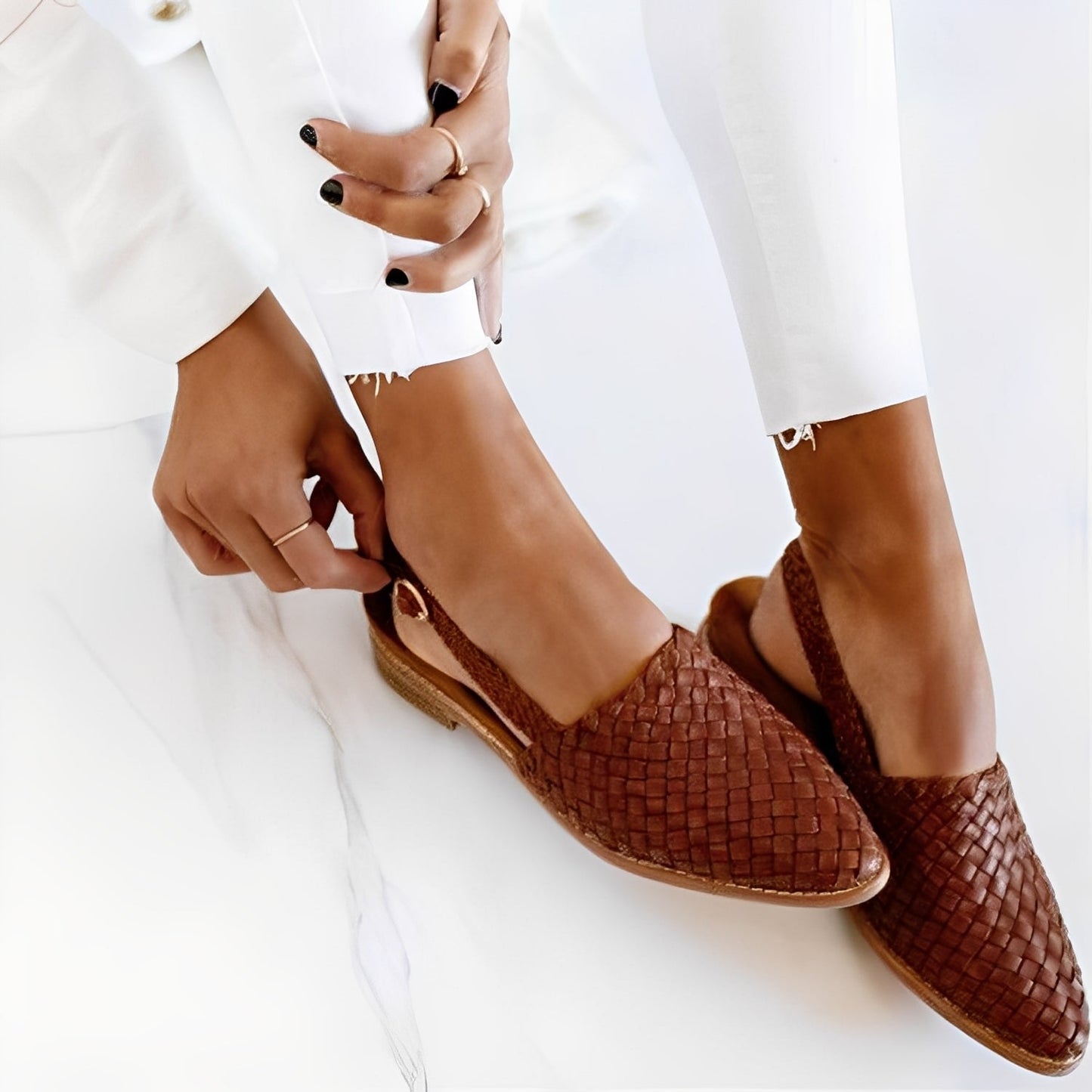 Shirley - Eleganti scarpe a punta basse per donne