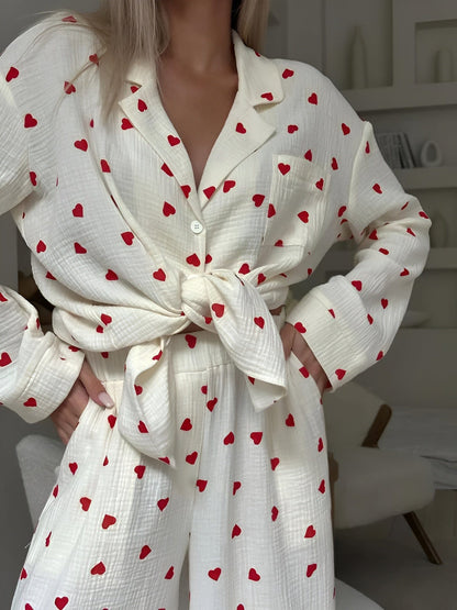 Lola – Elegante pigiama con motivi a cuore