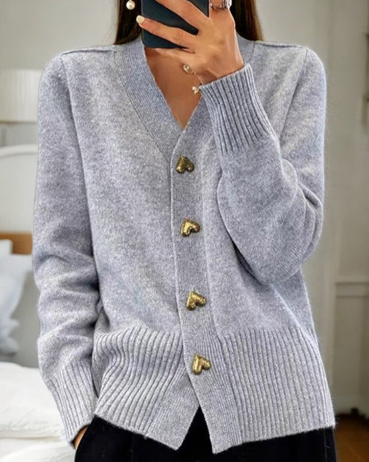Rihanna - Cardigan con Bottoni a Cuore e Comfort